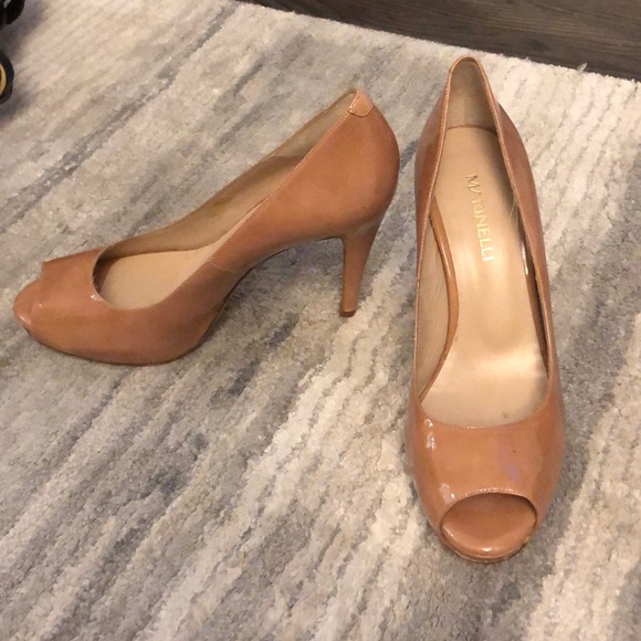 Never worn!!! High heels - Picture 3 of 3